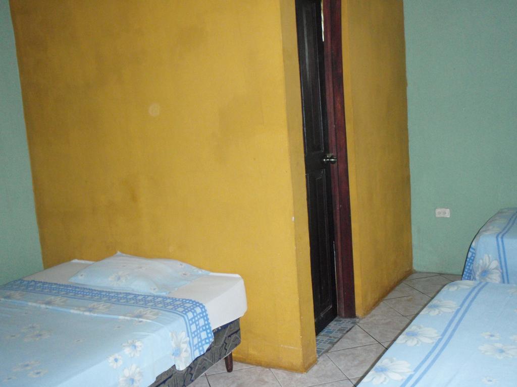 Guest house Posada Ixchel El Remate Quarto foto