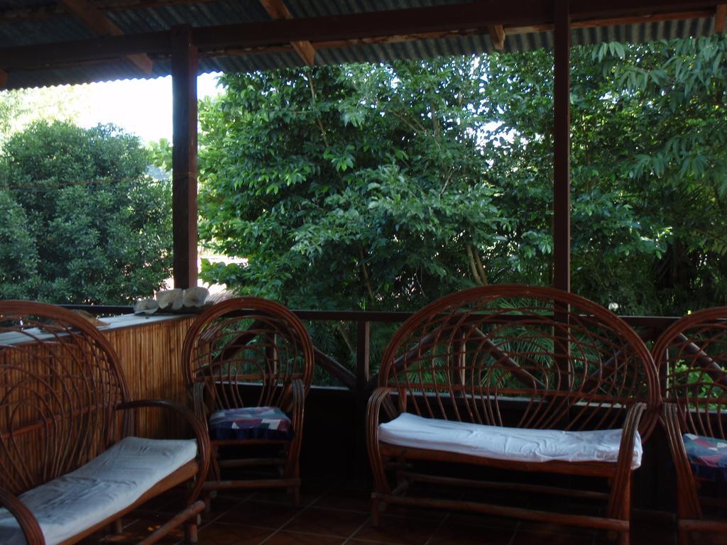 Guest house Posada Ixchel El Remate Exterior foto