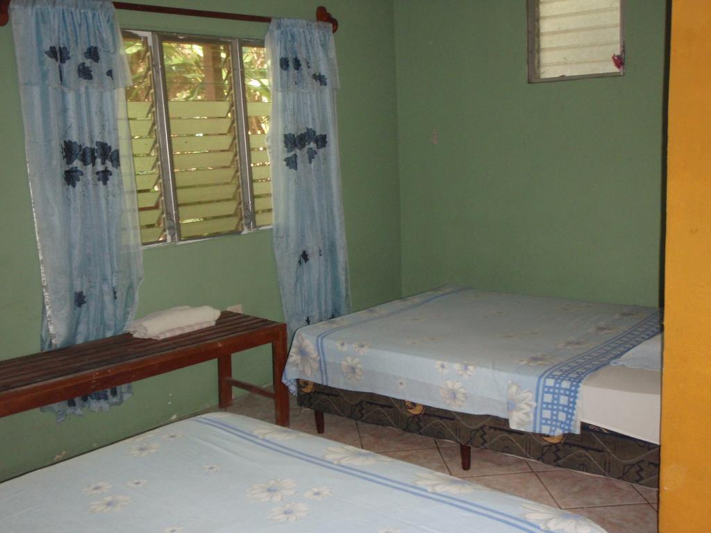 Guest house Posada Ixchel El Remate Quarto foto